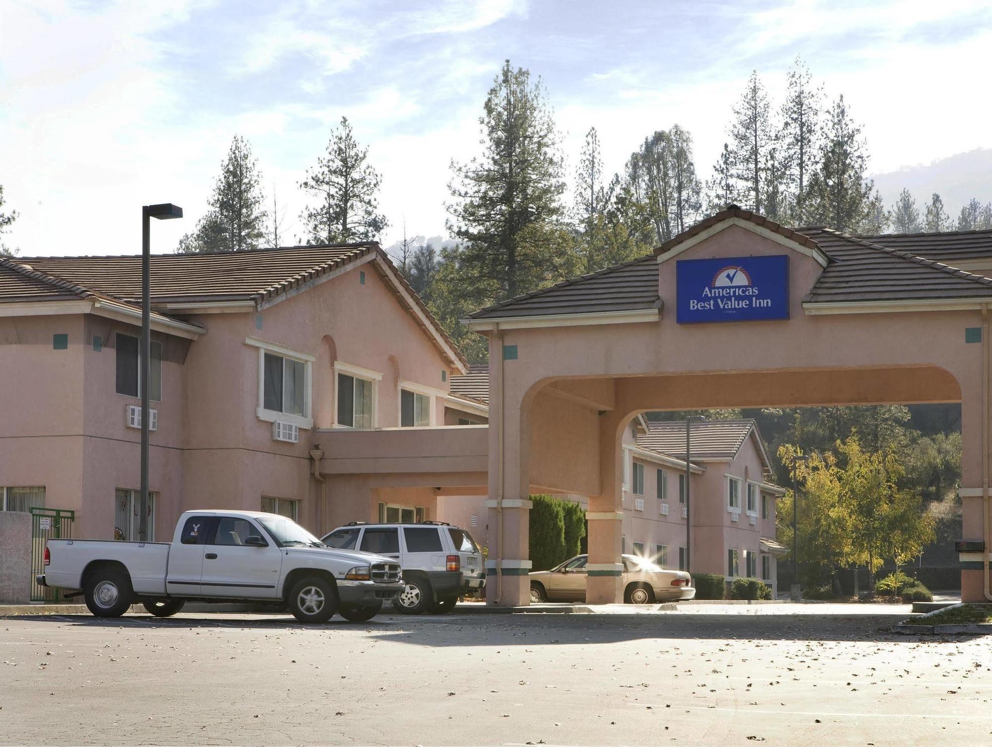 Vista Yosemite Inn 오크허스트 외부 사진